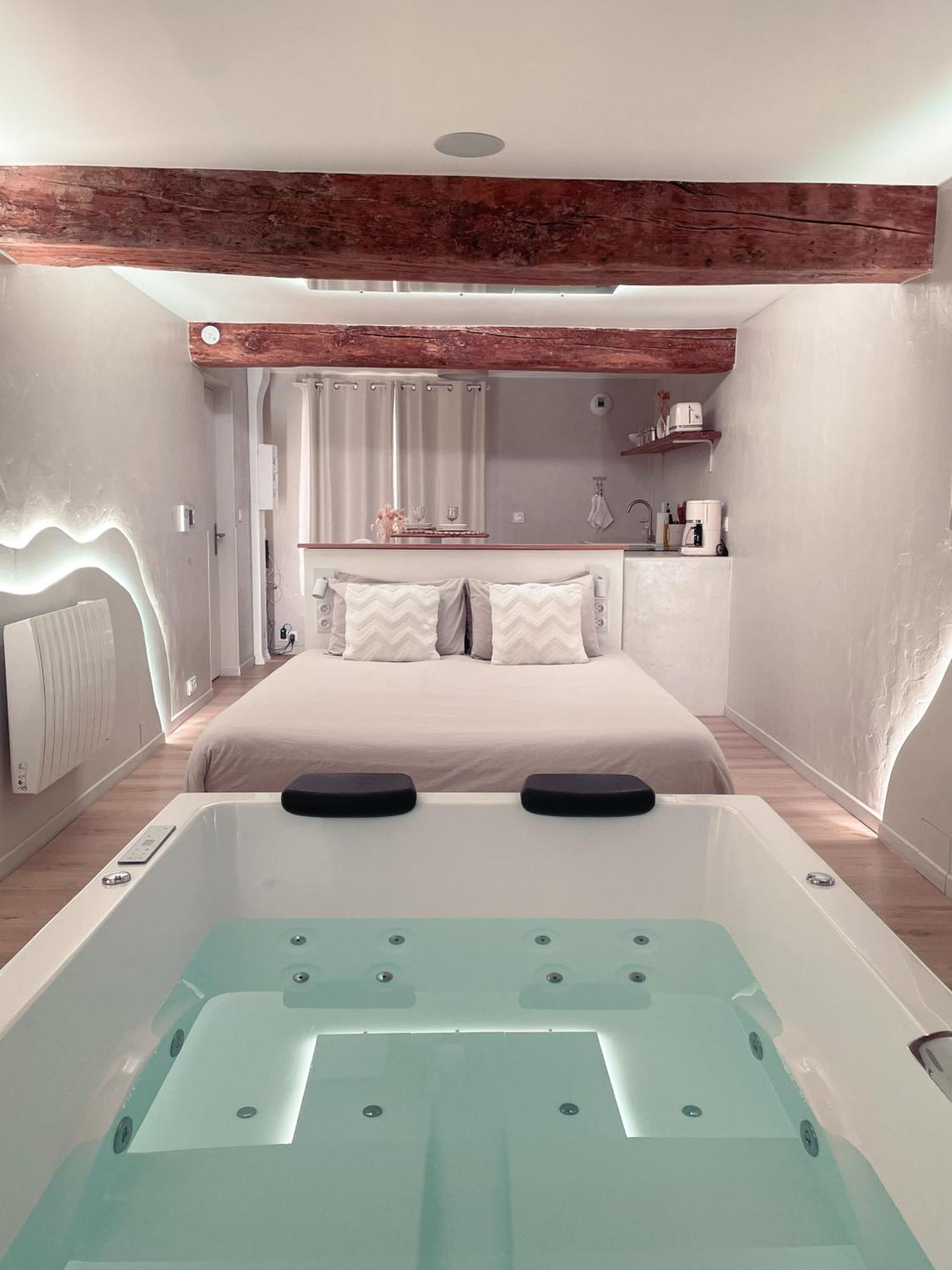 A La Folie - Loft & Spa Montrevault Buitenkant foto